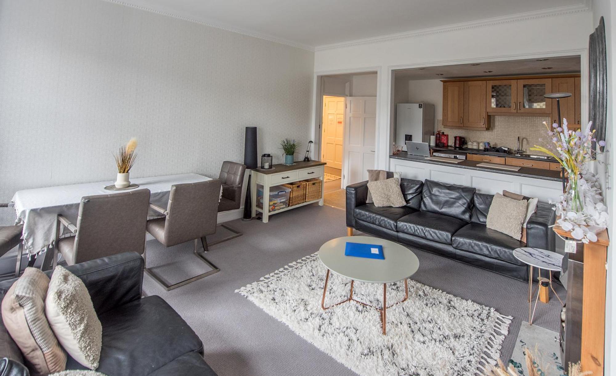 Grosvenor Pad - Lovely 2-Bed Flat - Free On Street Parking บาธ ภายนอก รูปภาพ